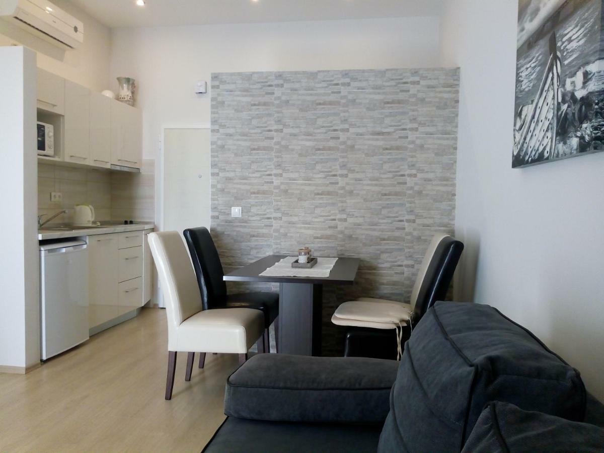 Sea View Apartment Gin Brela Exterior foto